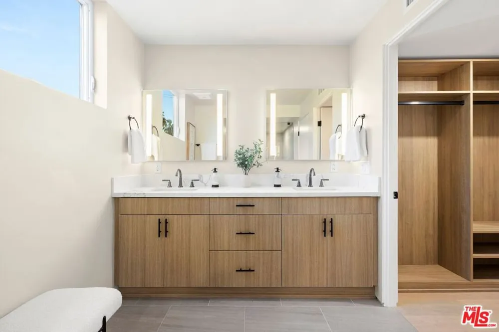 1011 Ogden Drive #102 West Hollywood, CA 90046
