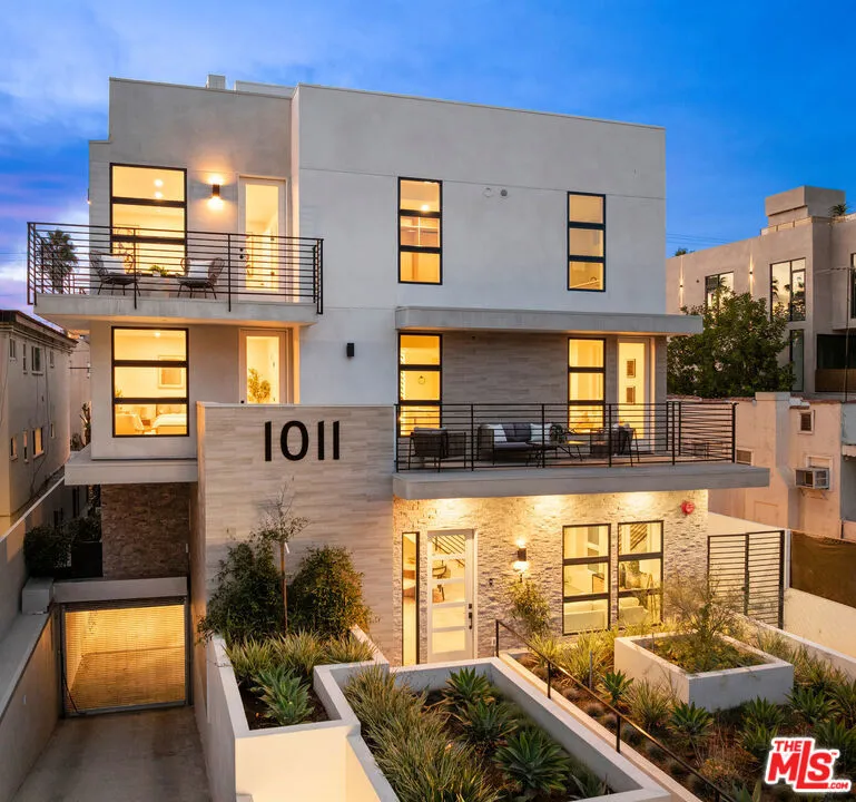 1011 Ogden Drive #102 West Hollywood, CA 90046