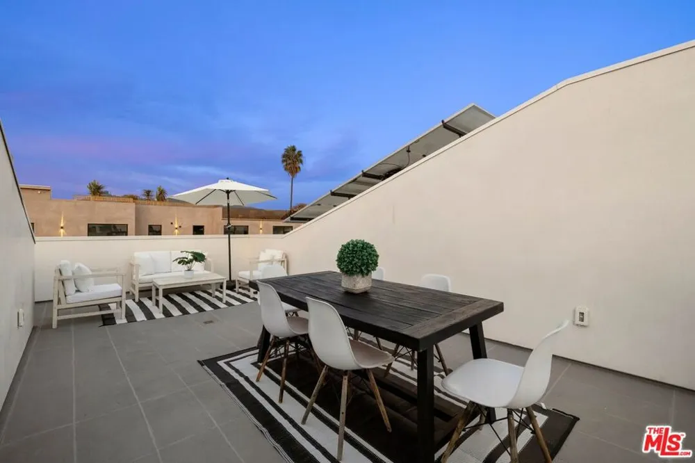 1011 Ogden Drive #102 West Hollywood, CA 90046