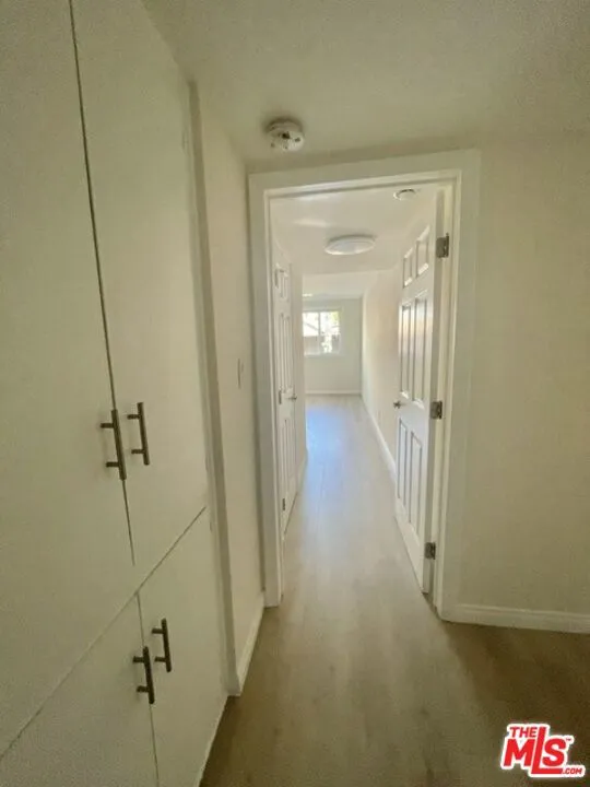 7045 Hawthorn Avenue #203 Los Angeles, CA 90028