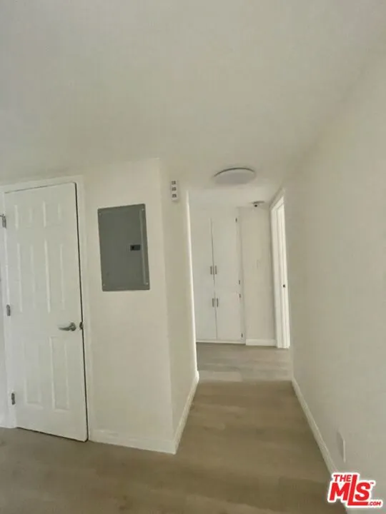 7045 Hawthorn Avenue #203 Los Angeles, CA 90028
