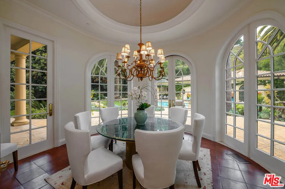 70 Beverly Parkway Beverly Hills, CA 90210