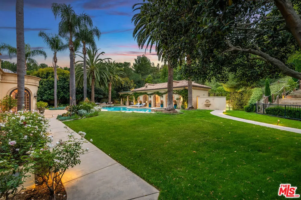 70 Beverly Parkway Beverly Hills, CA 90210
