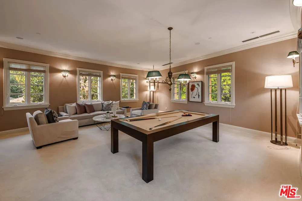 70 Beverly Parkway Beverly Hills, CA 90210