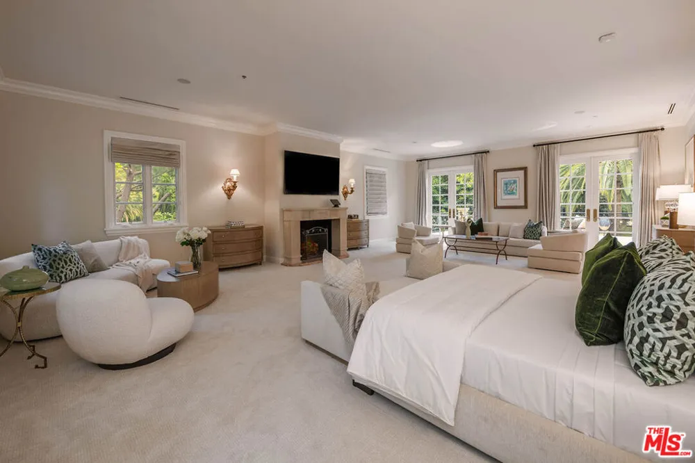 70 Beverly Parkway Beverly Hills, CA 90210