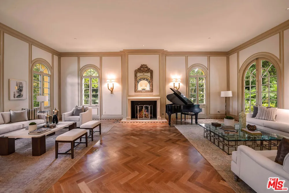 70 Beverly Parkway Beverly Hills, CA 90210