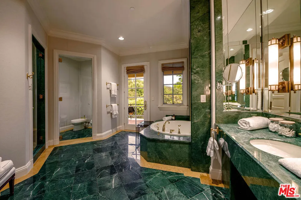 70 Beverly Parkway Beverly Hills, CA 90210