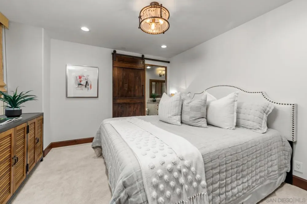 937 F Ave Coronado, CA 92118