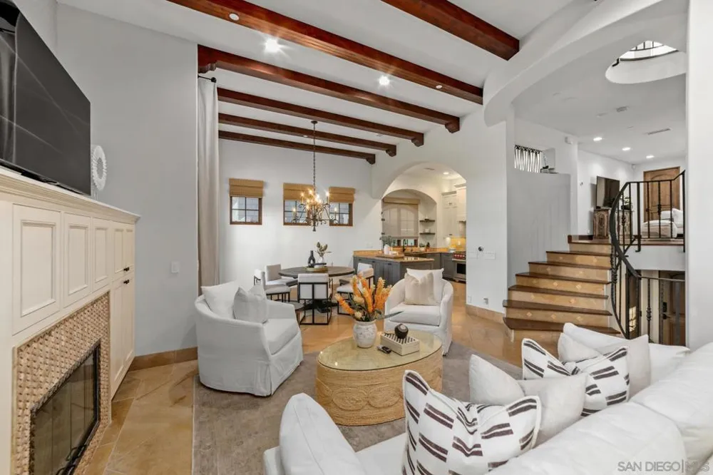 937 F Ave Coronado, CA 92118