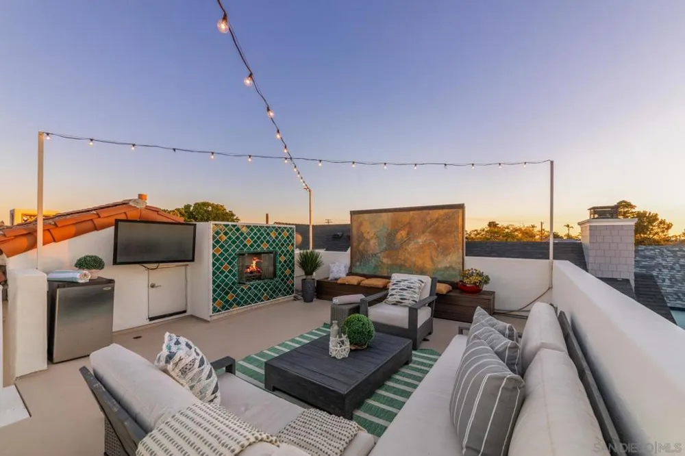 937 F Ave Coronado, CA 92118