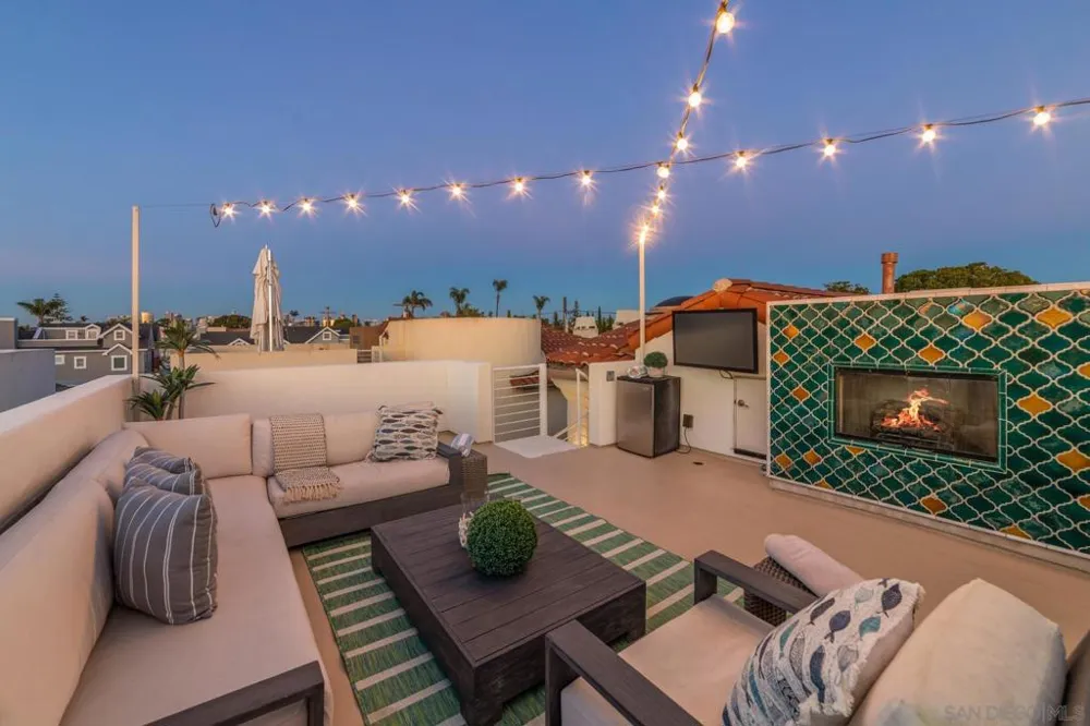 937 F Ave Coronado, CA 92118