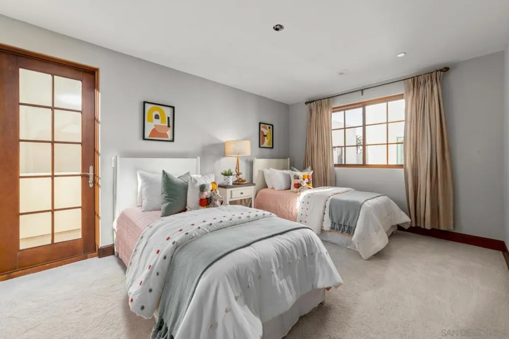 937 F Ave Coronado, CA 92118