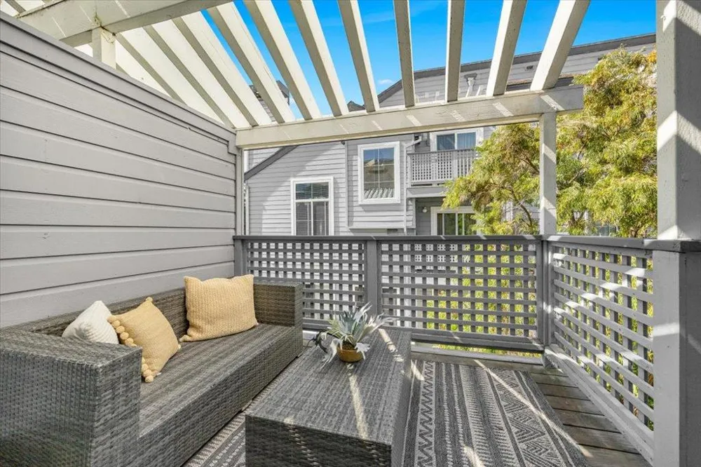 473 Cork Harbour Circle #F Redwood City, CA 94065