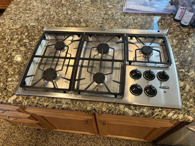 2001 Via Taormina Monterey, CA 93940