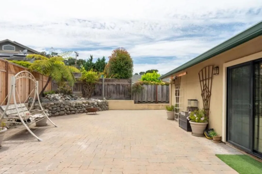 2001 Via Taormina Monterey, CA 93940