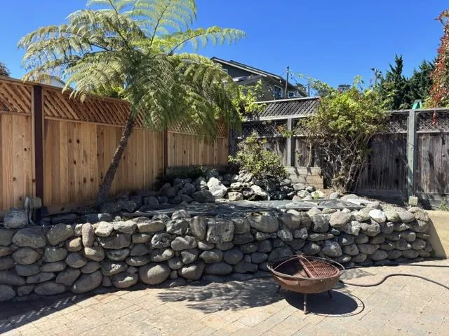 2001 Via Taormina Monterey, CA 93940