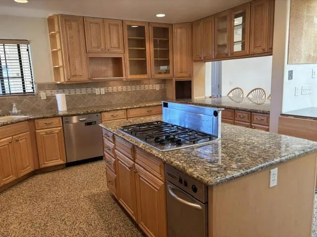 2001 Via Taormina Monterey, CA 93940