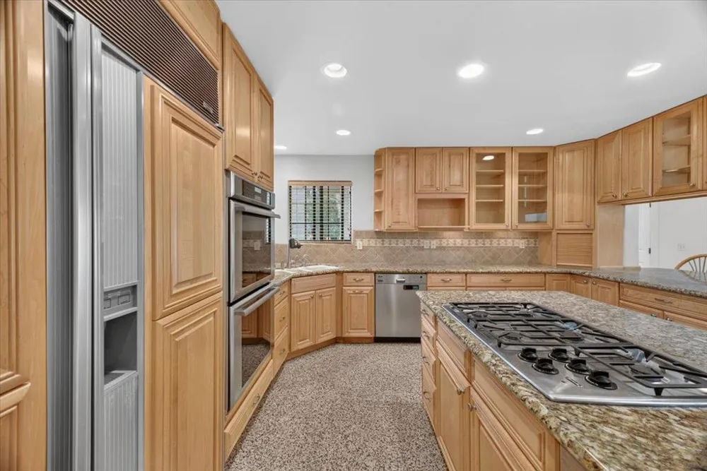 2001 Via Taormina Monterey, CA 93940