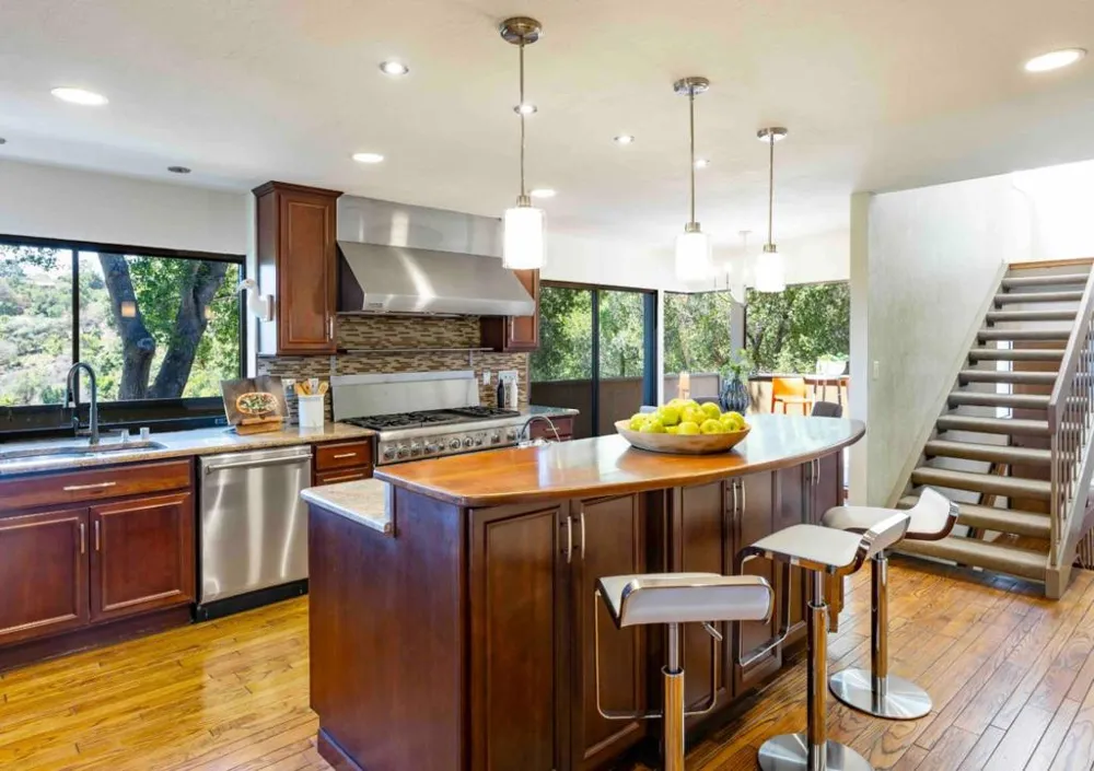 285 Escobar Road Portola Valley, CA 94028