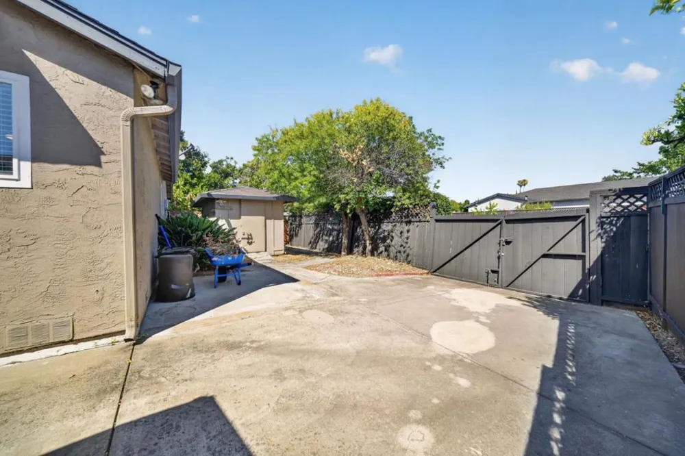 5175 Running Bear Court San Jose, CA 95136