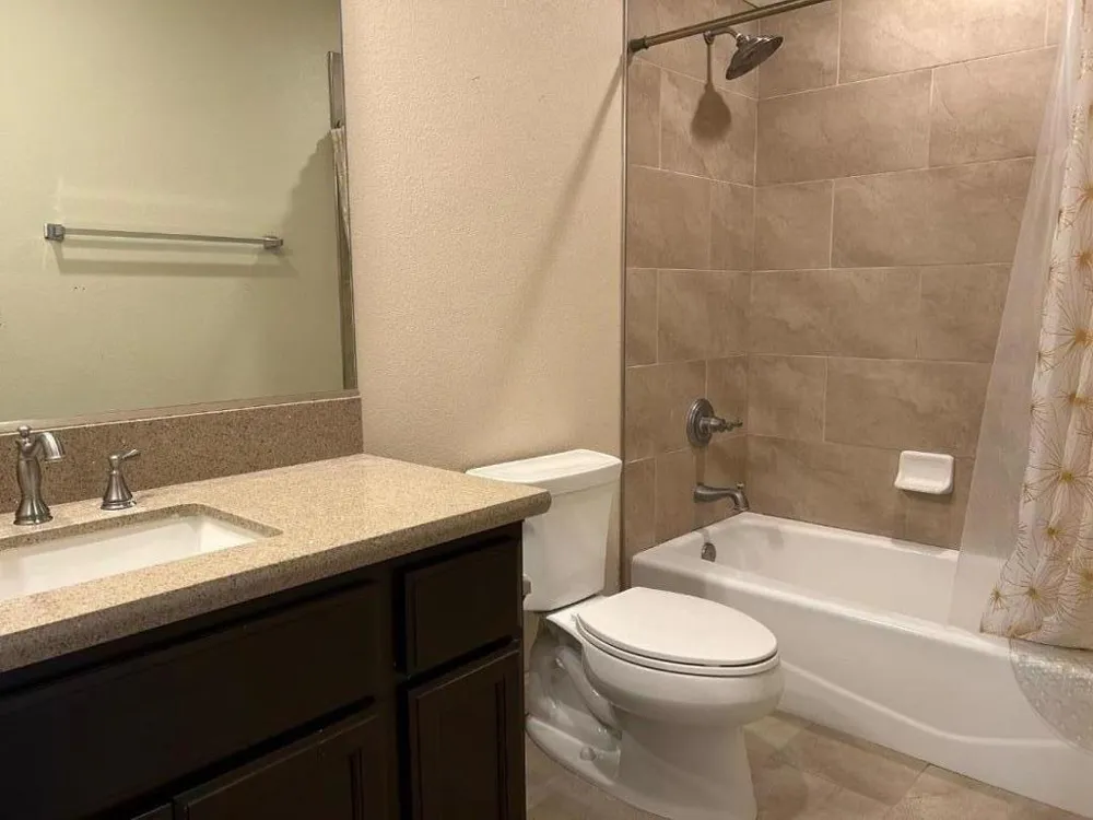 291 Slate Avenue Hollister, CA 95023