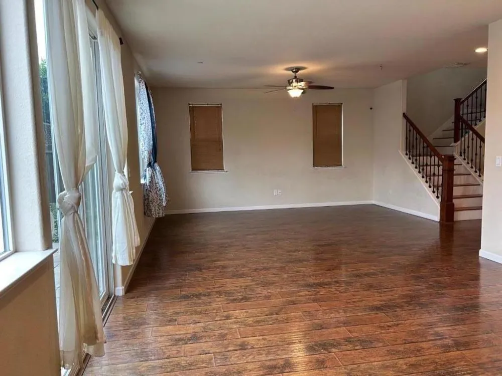 291 Slate Avenue Hollister, CA 95023