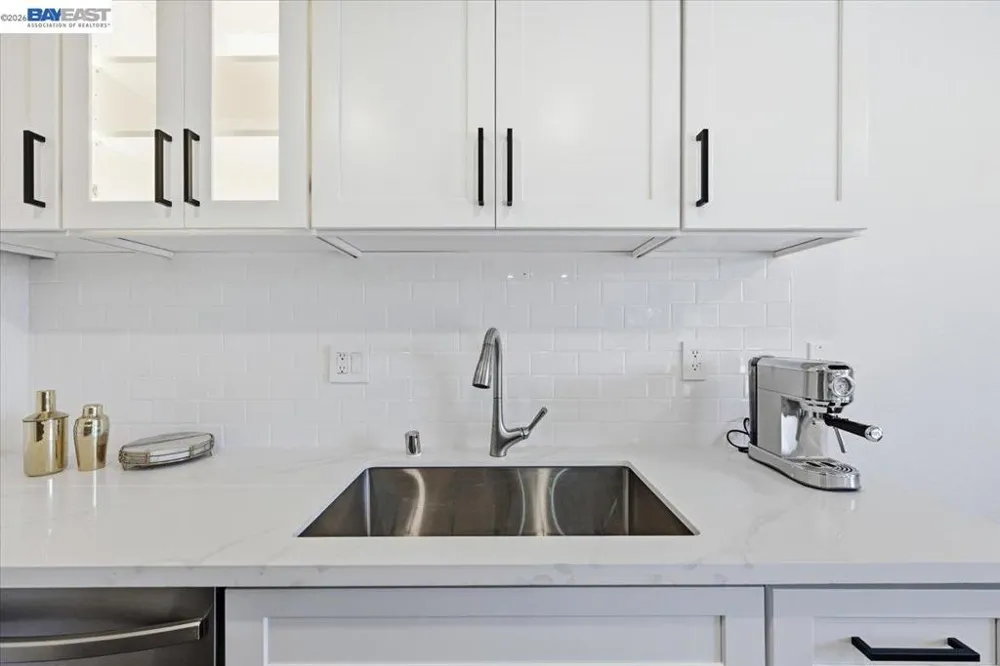 25164 COPA DEL ORO DR #201 Hayward, CA 94545