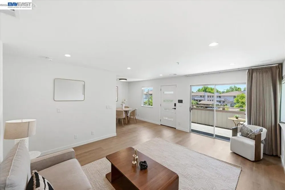 25164 COPA DEL ORO DR #201 Hayward, CA 94545
