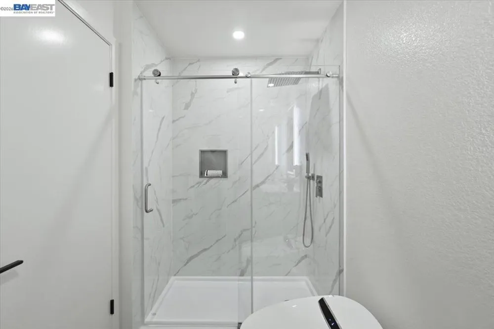 25164 COPA DEL ORO DR #201 Hayward, CA 94545
