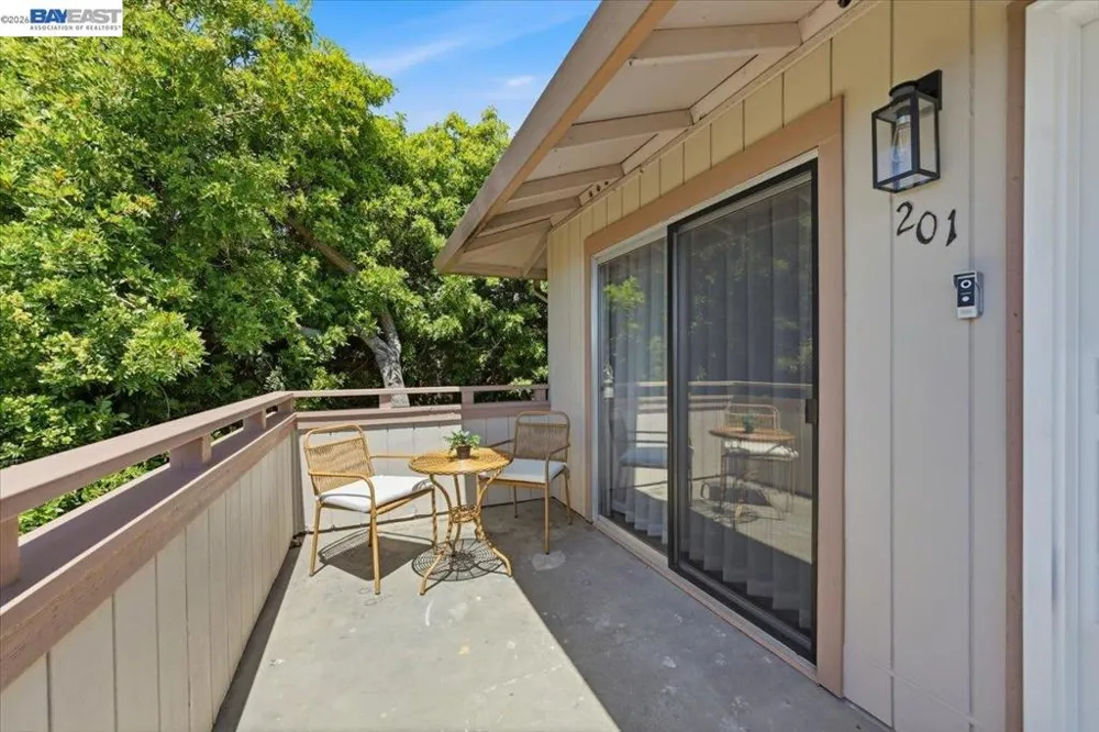 25164 COPA DEL ORO DR #201 Hayward, CA 94545