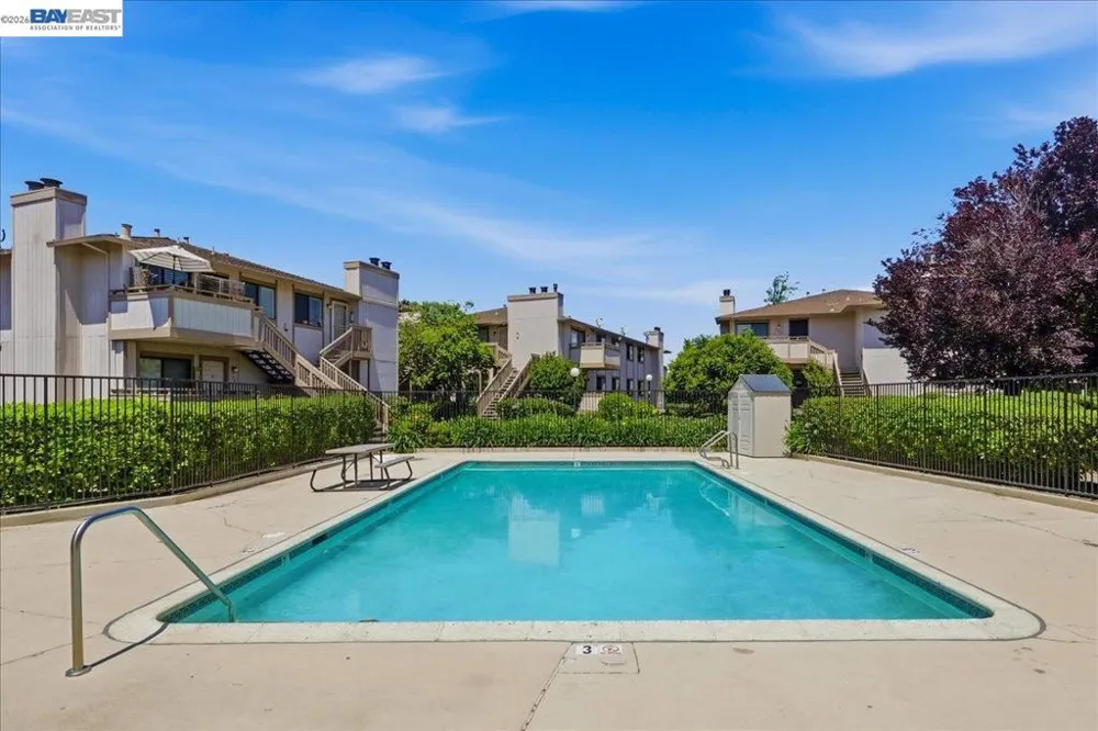 25164 COPA DEL ORO DR #201 Hayward, CA 94545