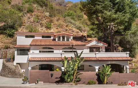 1508 Beverly Glen Boulevard