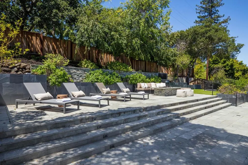 433 El Centro Road Hillsborough, CA 94010