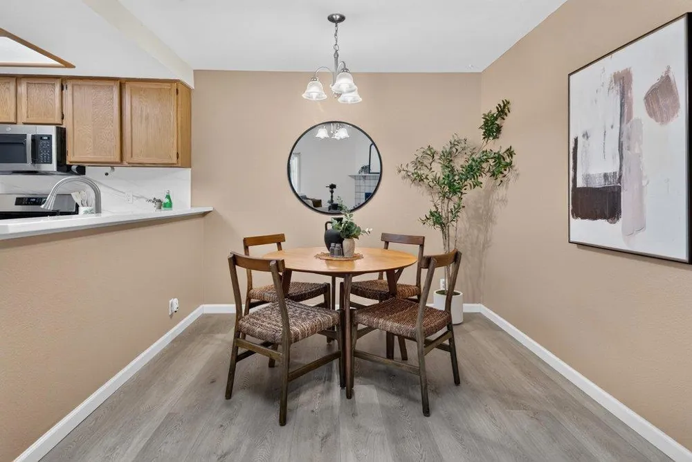238 Brookhaven Lane Watsonville, CA 95076