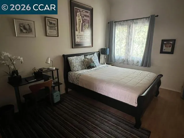 4 Mozden Ln Pleasant Hill, CA 94523