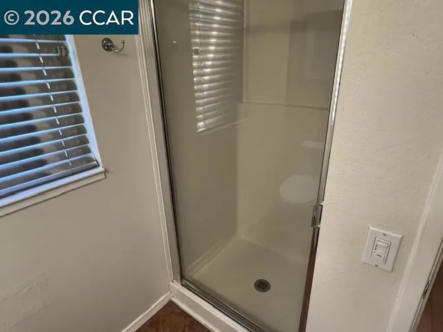 4 Mozden Ln Pleasant Hill, CA 94523
