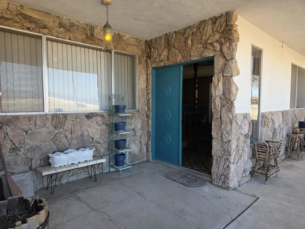 2351 Oahu Lane Salton City, CA 92274
