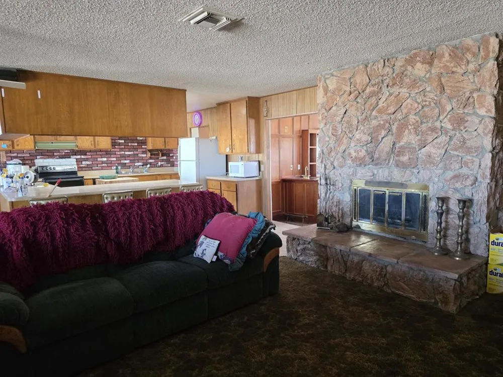 2351 Oahu Lane Salton City, CA 92274