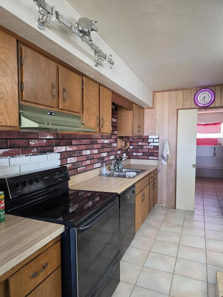 2351 Oahu Lane Salton City, CA 92274