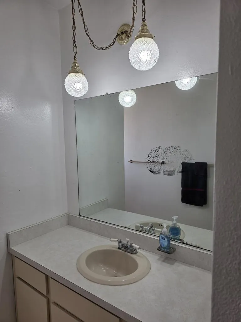2351 Oahu Lane Salton City, CA 92274
