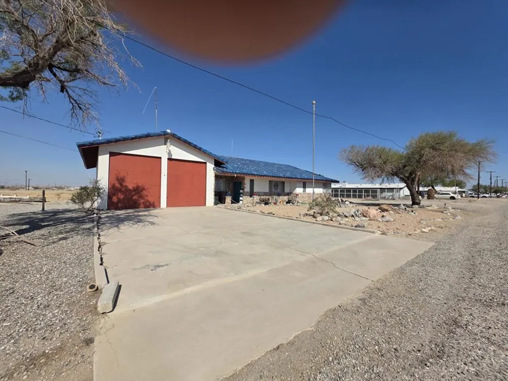 2351 Oahu Lane Salton City, CA 92274