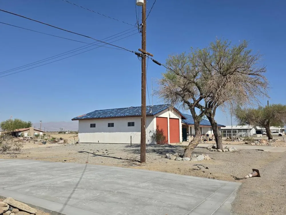 2351 Oahu Lane Salton City, CA 92274