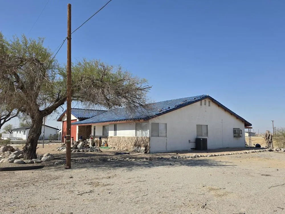2351 Oahu Lane Salton City, CA 92274