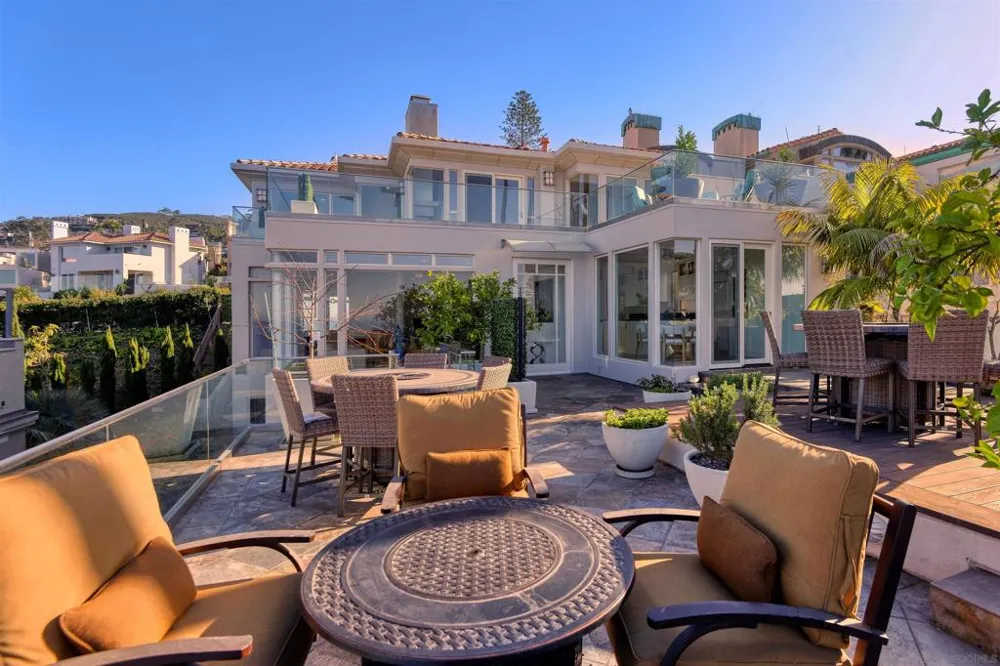 7825 Prospect Pl La Jolla, CA 92037