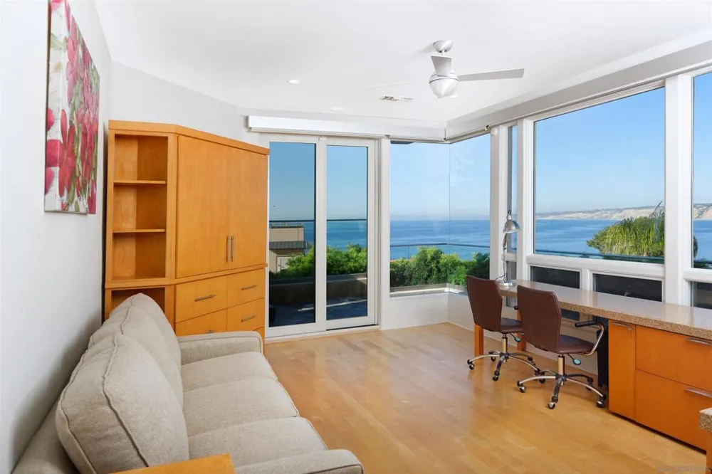 7825 Prospect Pl La Jolla, CA 92037