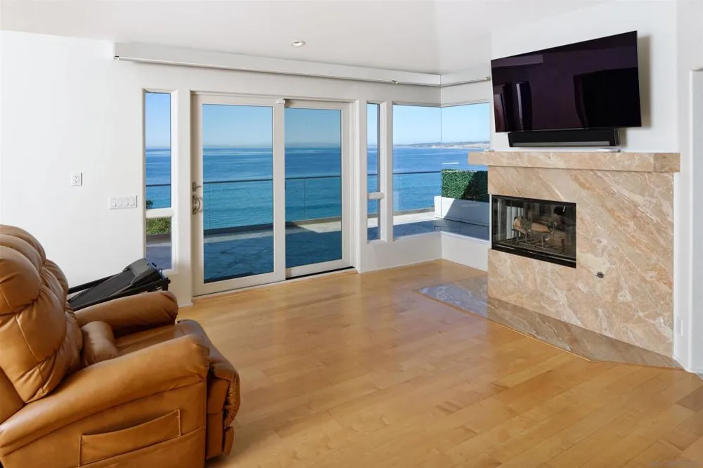 7825 Prospect Pl La Jolla, CA 92037