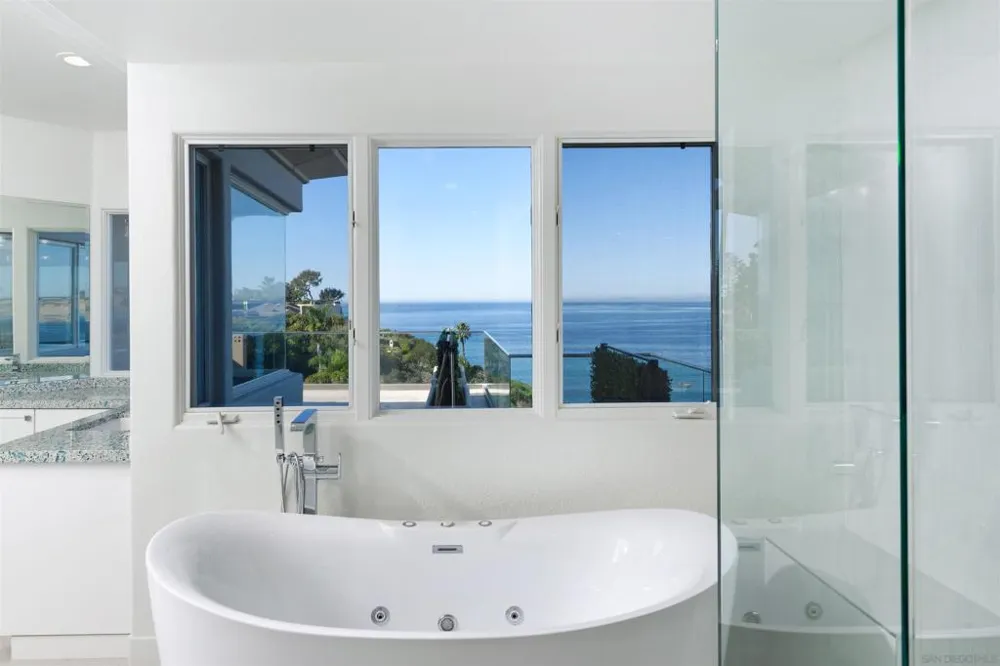 7825 Prospect Pl La Jolla, CA 92037