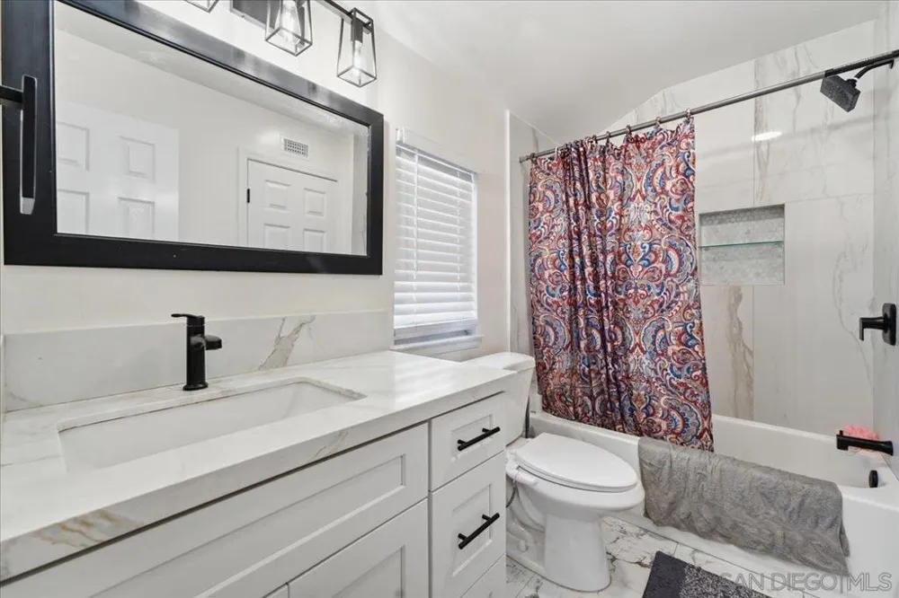 503 Smoketree Glen Escondido, CA 92026