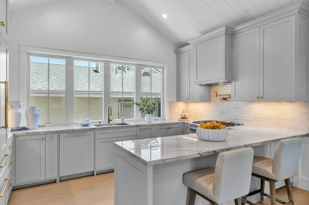 1058 Isabella Avenue Coronado, CA 92118