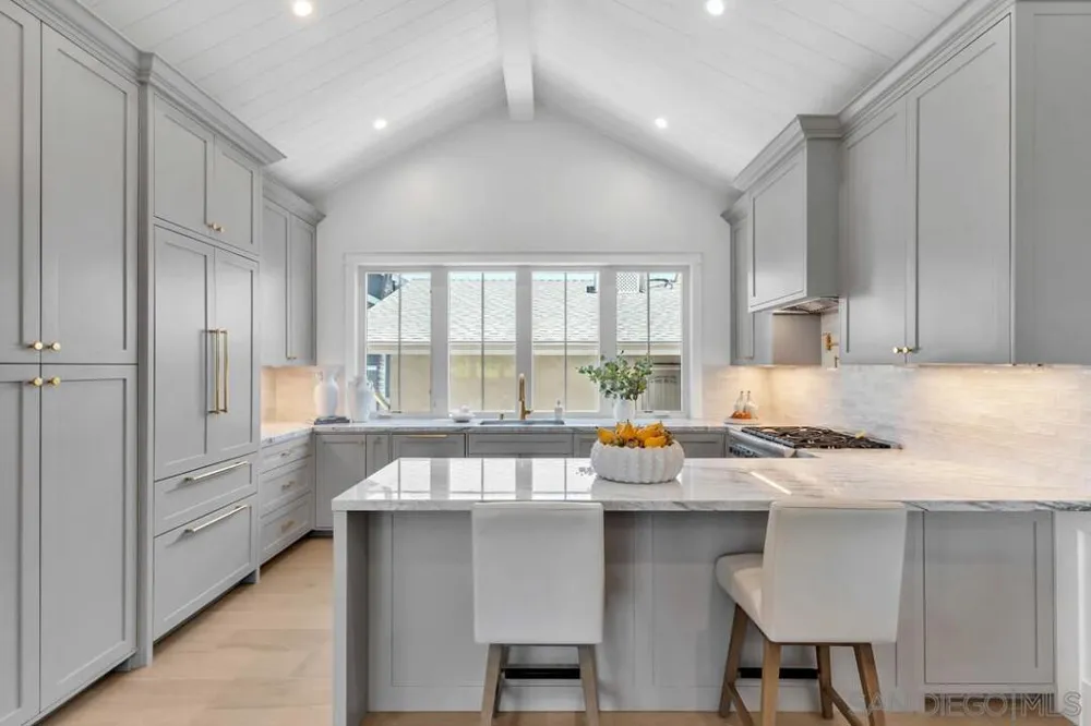 1058 Isabella Avenue Coronado, CA 92118